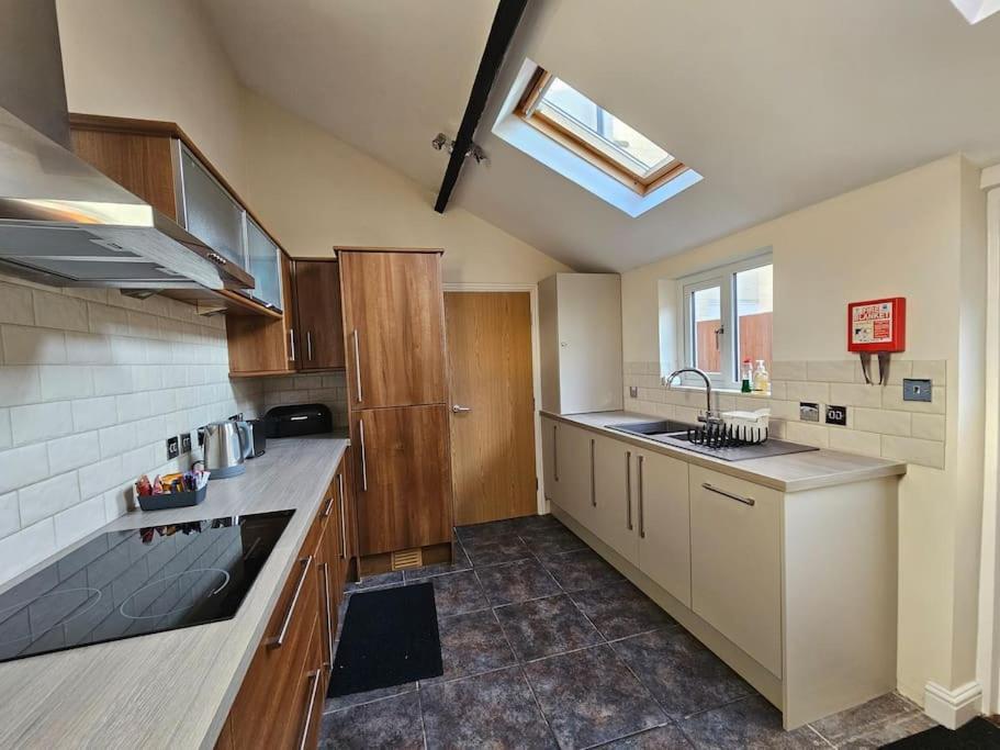 Stratford Centre, Ground Level, Parking Nearby 아파트 외부 사진