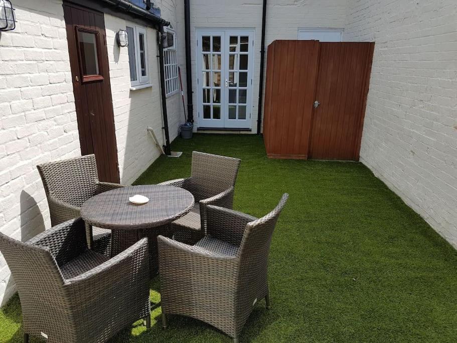 Stratford Centre, Ground Level, Parking Nearby 아파트 외부 사진